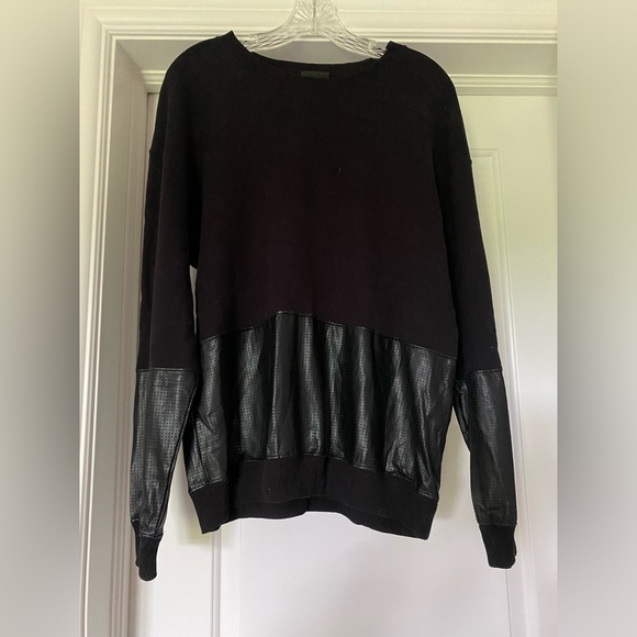 Black Aritzia Wilfred Crewneck - Picture 2 of 4